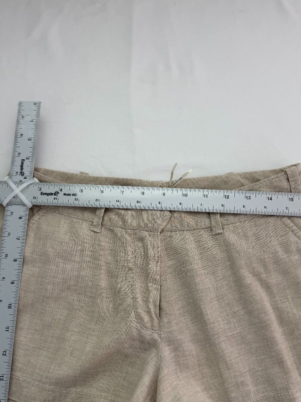 Max Studio Beige Shorts Women’s M Stretch Lightweight Neutral Minimal